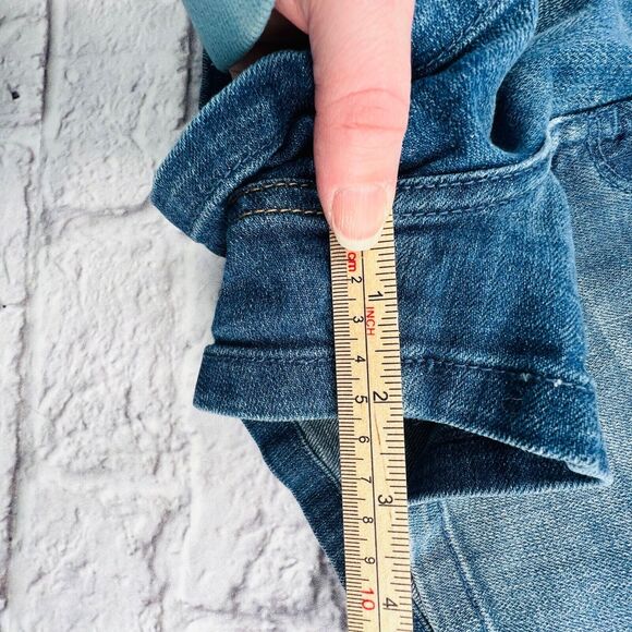 Abercrombie & Fitch Shorts Womans 2/26 Denim High Rise Lace Grommet Detail - Picture 7 of 8